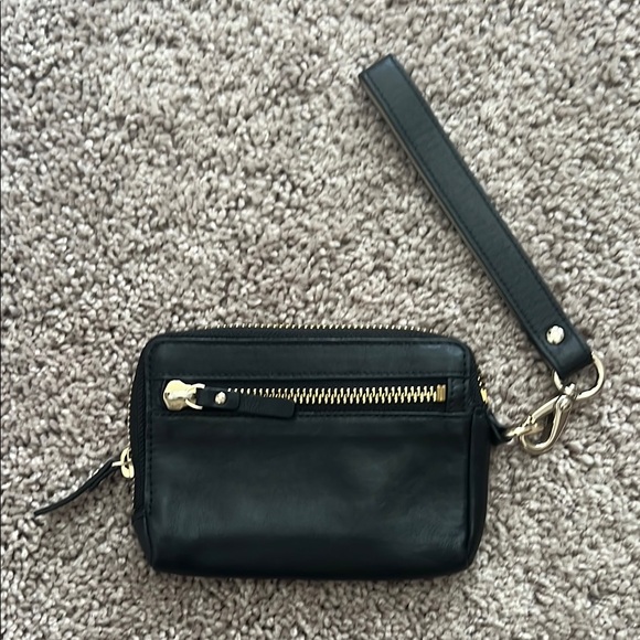 Black Kate Spade Wristlet - Picture 2 of 5